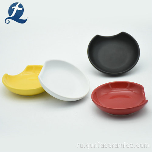 Настройка красочного керамического лотка для посуды